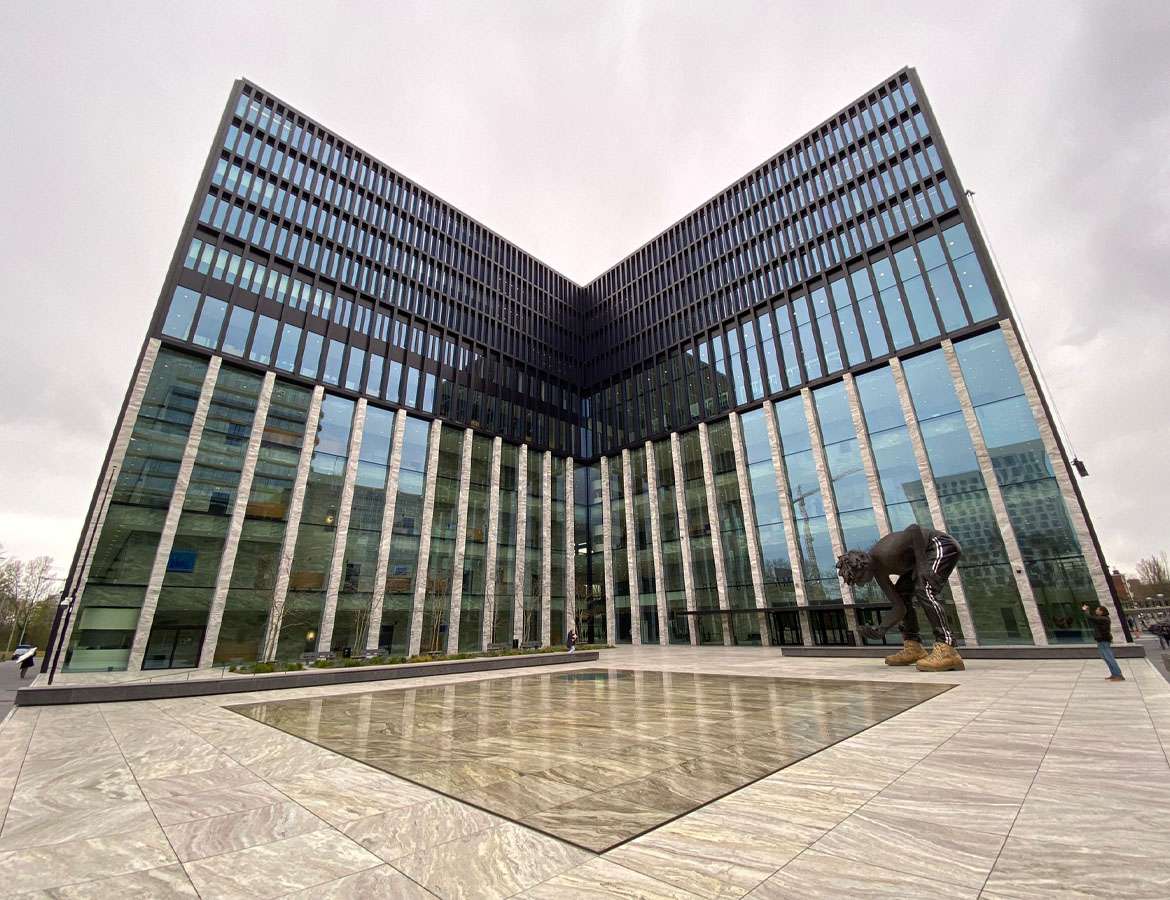 Exterior photo of the new Rechtbank (District Law Courts building) in Amsterdam.